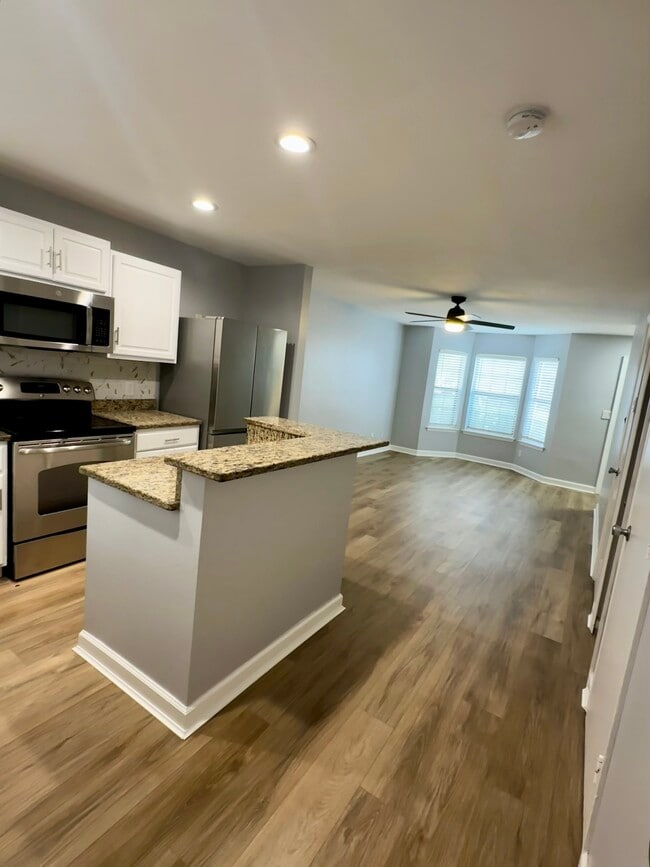 2302 Maki Rd, Unit 49