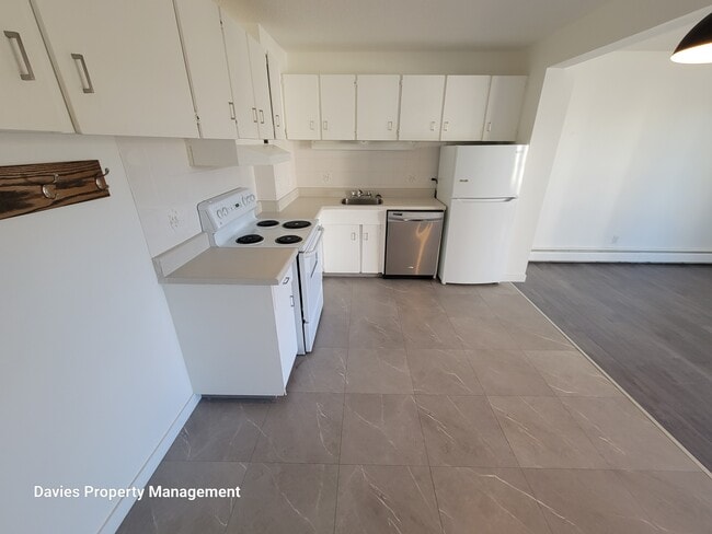 property at 8604 Gateway Blvd NW