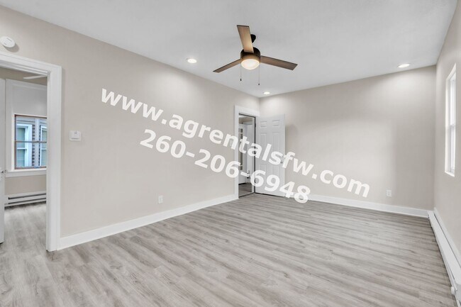 1235 Huestis Ave in Fort Wayne, IN - Foto de edificio - Building Photo