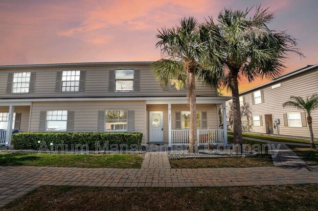 property at 2201 Harrison St