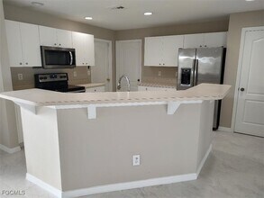 1719 SW 2nd Pl in Cape Coral, FL - Building Photo - Building Photo