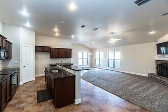 9706 Ridgely Ave in Lubbock, TX - Building Photo - Building Photo