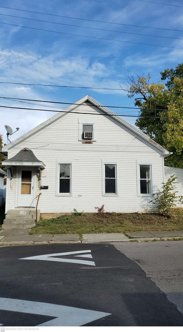 property at 118 Medford St