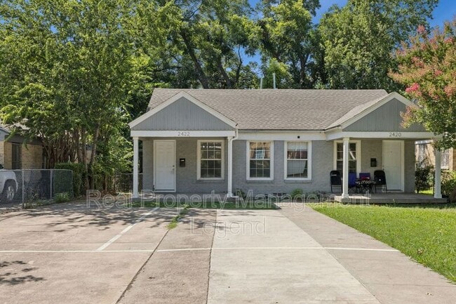 2422 Roanoke Ave in Dallas, TX - Building Photo - Building Photo