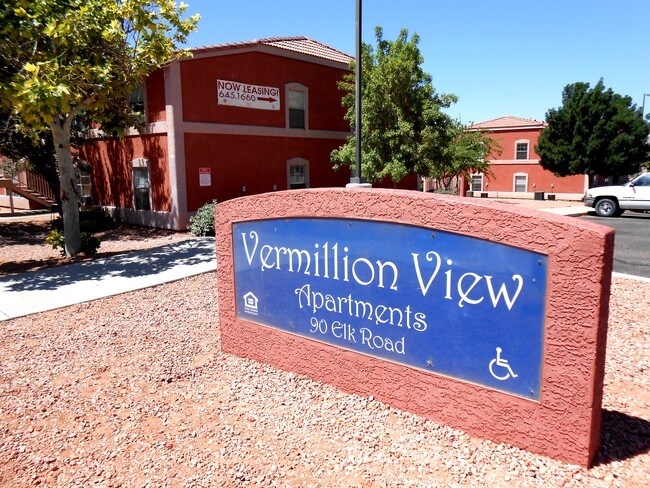 Vermillion View in Page, AZ - Foto de edificio - Building Photo