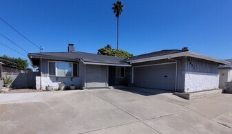 5647 Scripps St in San Diego, CA - Building Photo