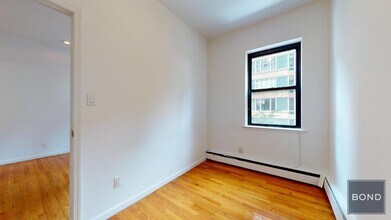 249 E 53rd St in New York, NY - Building Photo - Building Photo