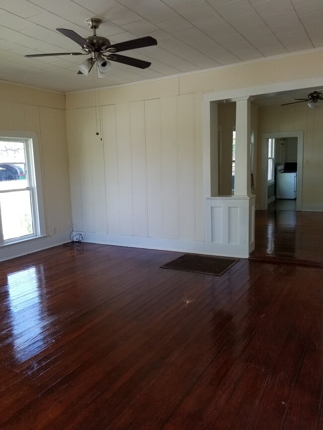 706 Fowzer St, Unit 706 in Taylor, TX - Building Photo - Building Photo