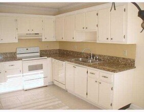 1361 NW 19th Terrace in Delray Beach, FL - Foto de edificio - Building Photo