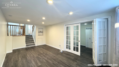 508 Pinetree Cres in Cambridge, ON - Building Photo - Building Photo