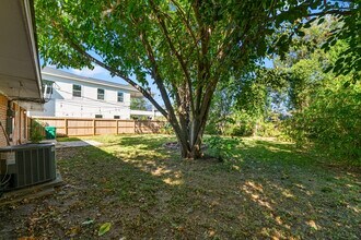 9614 Long Branch Ln in Houston, TX - Building Photo - Building Photo