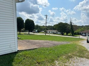 1307 Allen Rd in Burns, TN - Building Photo - Building Photo