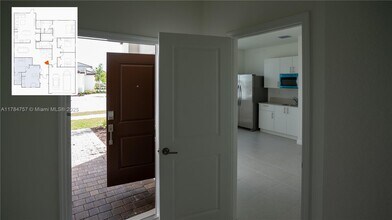 2305 SE 29th St in Homestead, FL - Building Photo - Building Photo