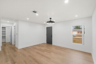 1623 Espejo St SE in Palm Bay, FL - Building Photo - Building Photo