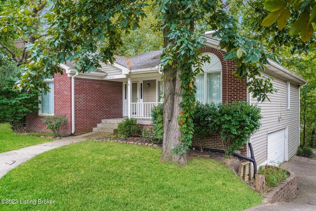 10710 Hickory Cove Ct in Louisville, KY - Building Photo - Building Photo