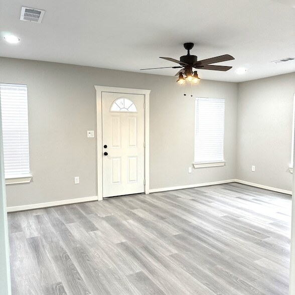 4510 Kingsbury St in Houston, TX - Foto de edificio - Building Photo