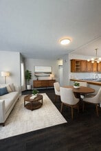 155 W Wayne Pl in Wheeling, IL - Building Photo - Building Photo