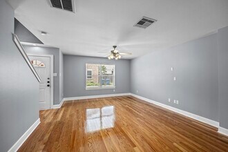 5951 S Loop E in Houston, TX - Building Photo - Building Photo