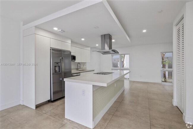 property at 434 SW 10th St