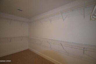 8500 Sun Pt Dr in Callaway, FL - Foto de edificio - Building Photo
