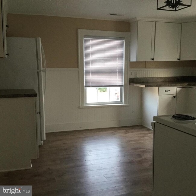 property at 206 W King St