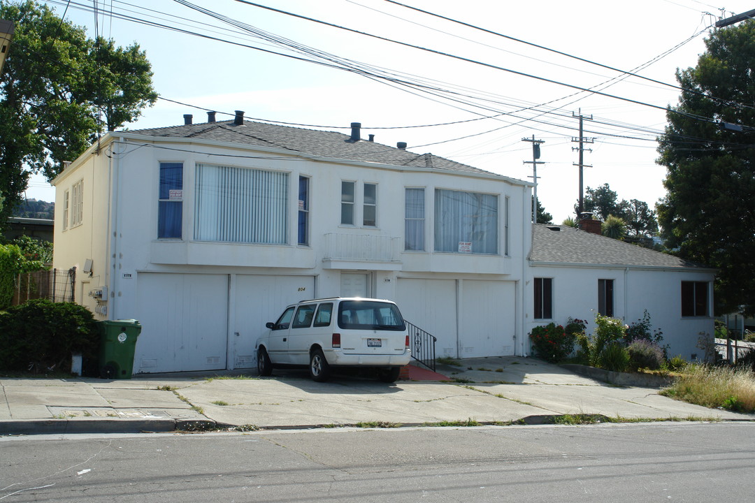 802 Lexington Ave in El Cerrito, CA - Foto de edificio