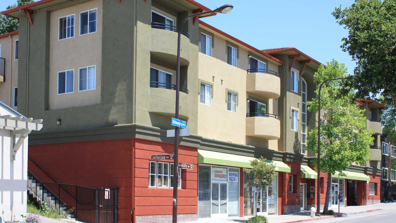 Berkeley Apartments - Renaissance Villas in Berkeley, CA - Building Photo