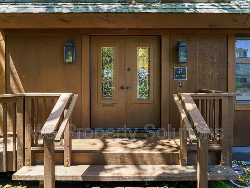 27 Niven Way in Larkspur, CA - Building Photo