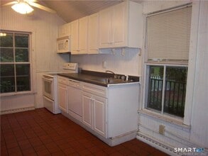 12 Bluff Rd W in Ledyard, CT - Building Photo - Building Photo