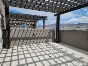 3336 Birdseye Maple Ave in Henderson, NV - Building Photo - Building Photo