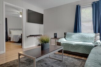 803 W Markham Ave in Durham, NC - Building Photo - Building Photo