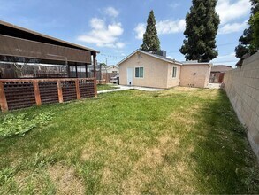 20841 Alburtis Ave in Lakewood, CA - Building Photo - Building Photo