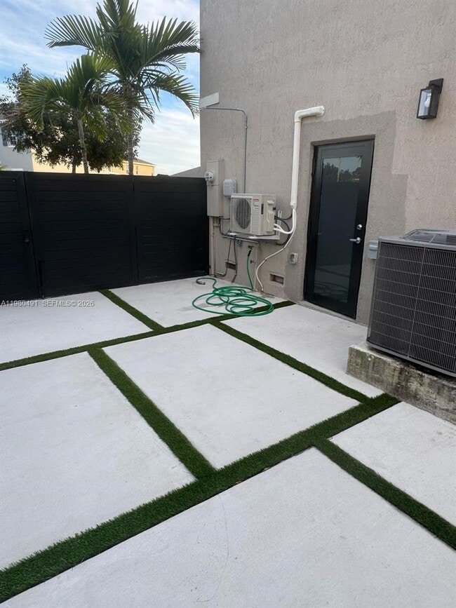 property at 27132 SW 132 Ct Rd