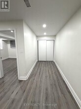 16 Lady Evelyn Cres in Brampton, ON - Building Photo - Building Photo