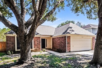3909 Spring Meadow Dr in Pearland, TX - Building Photo - Building Photo