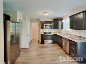 633 Battery Ct in Clarksville, TN - Building Photo - Building Photo