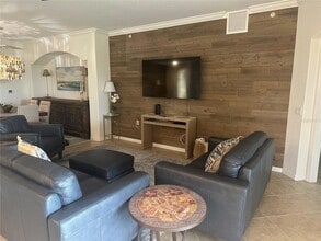 7008 Grand Estuary Trail, Unit 104 in Bradenton, FL - Foto de edificio - Building Photo