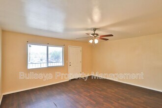 700 W University Dr in Tempe, AZ - Building Photo - Building Photo