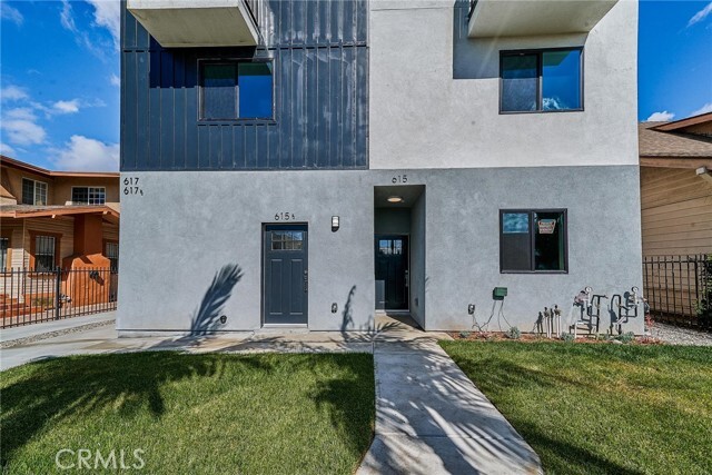 615 W 41st Pl in Los Angeles, CA - Building Photo - Building Photo