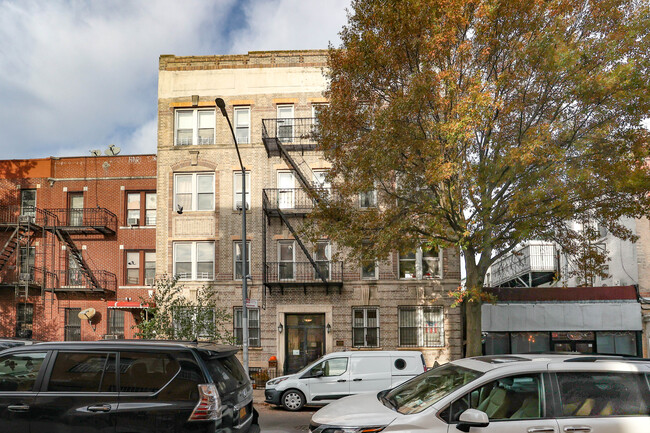 671 47th St in Brooklyn, NY - Foto de edificio - Building Photo