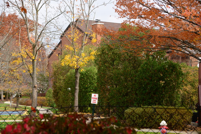 Arbor Terrace Teaneck in Teaneck, NJ - Building Photo - Building Photo