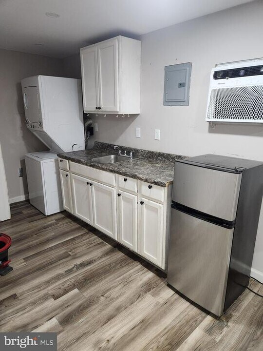 9349 Valley Rd in Berkeley Springs, WV - Foto de edificio