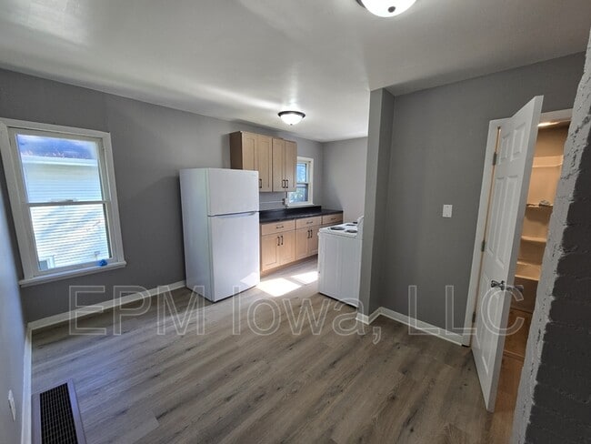 property at 733 Baltimore St