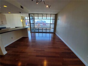 250 Park Ave W NW in Atlanta, GA - Building Photo - Building Photo