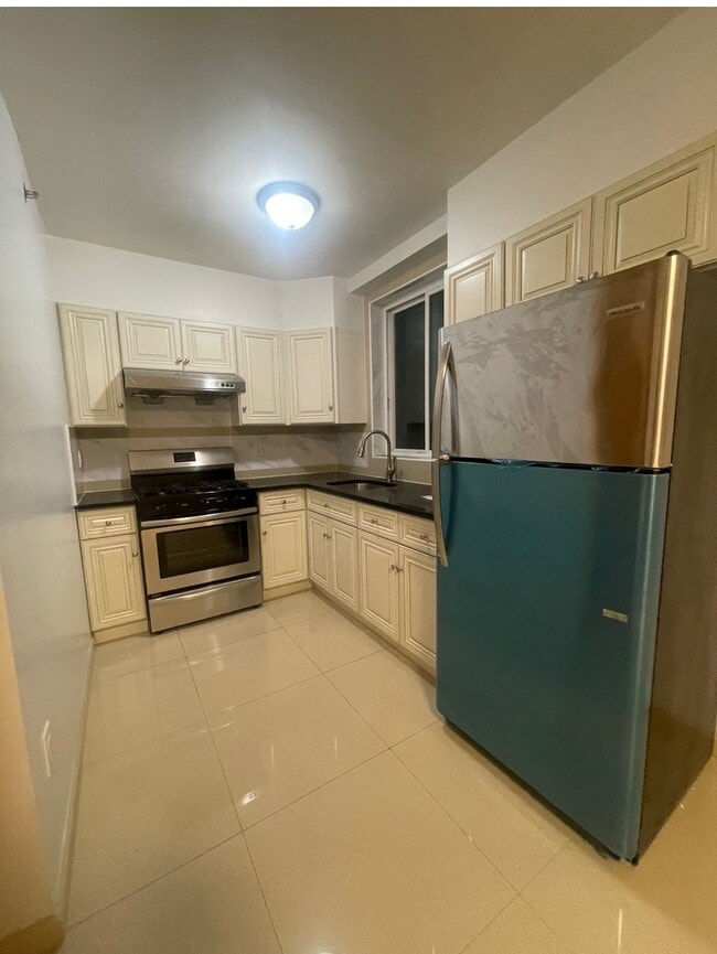 6426 Queens Blvd, Unit #6D in Woodside, NY - Building Photo - Building Photo