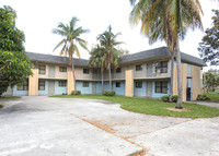 Stanley Terrace Apartments in Deerfield Beach, FL - Building Photo - Building Photo