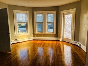 195 Newbury St in Brockton, MA - Building Photo - Building Photo