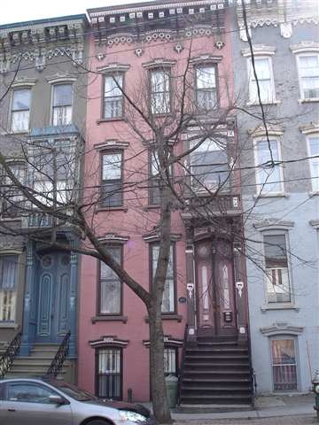 328 Hudson Ave in Albany, NY - Foto de edificio - Building Photo