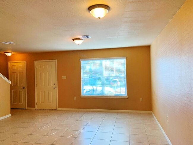 10054 Emnora Ln photo'