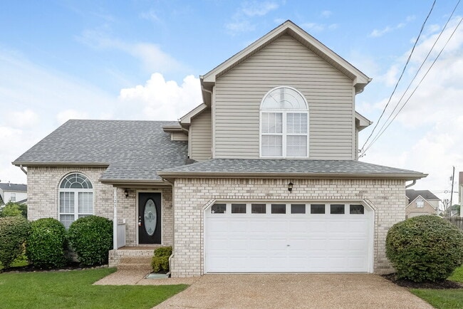 property at 125 Firelight Ct